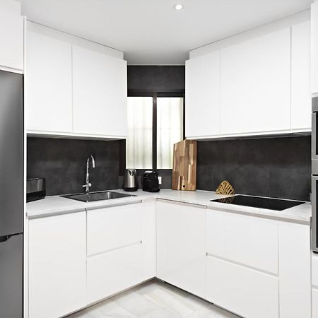 Two Bedroom Apartment In Puerto Banus With Terrace Marbella Bagian luar foto